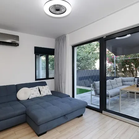 Beachfront Almare Retreat