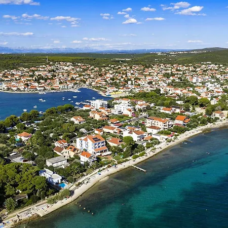 Beachfront Almare Retreat * Sukošan